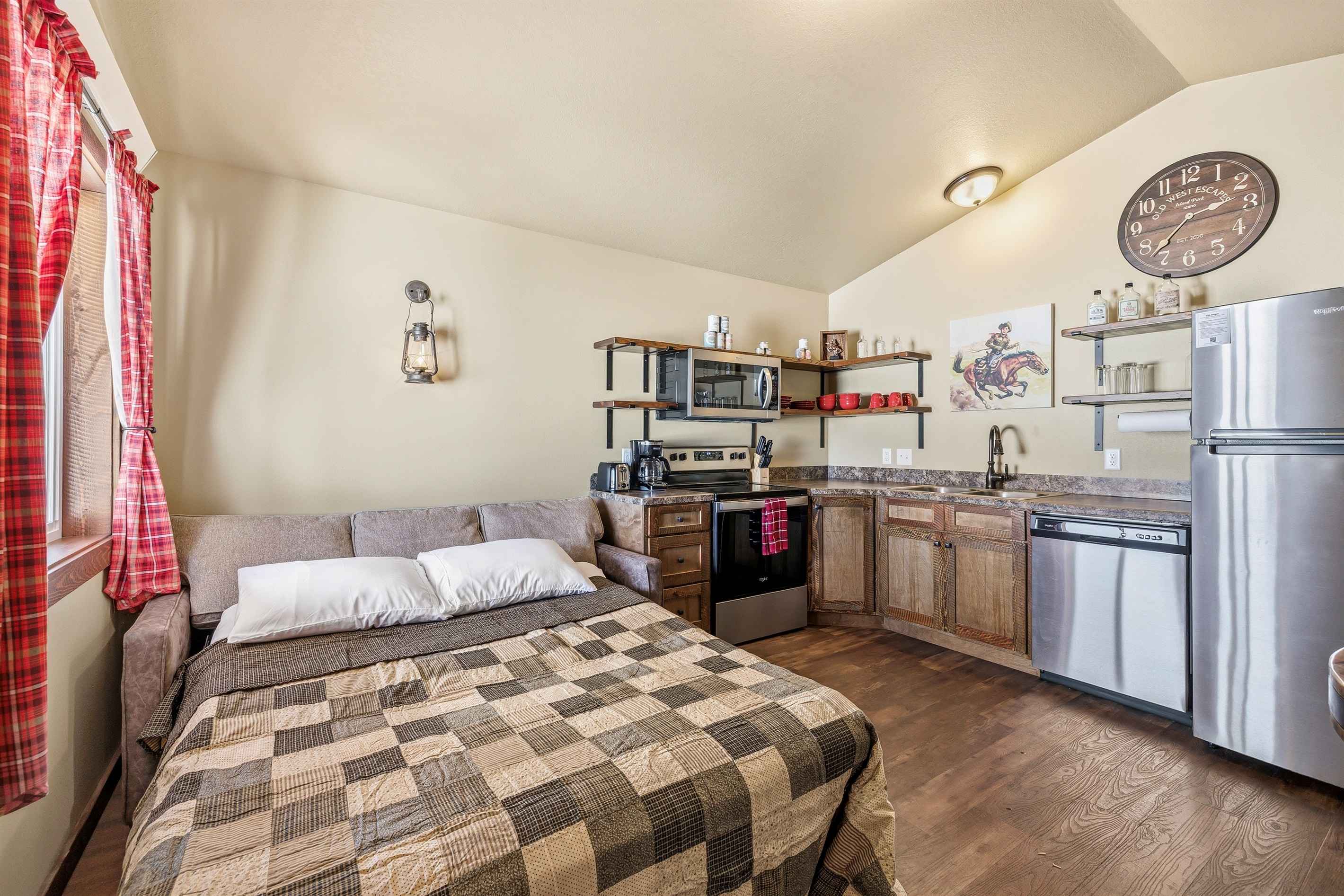 Pony Express Cabin gallery image