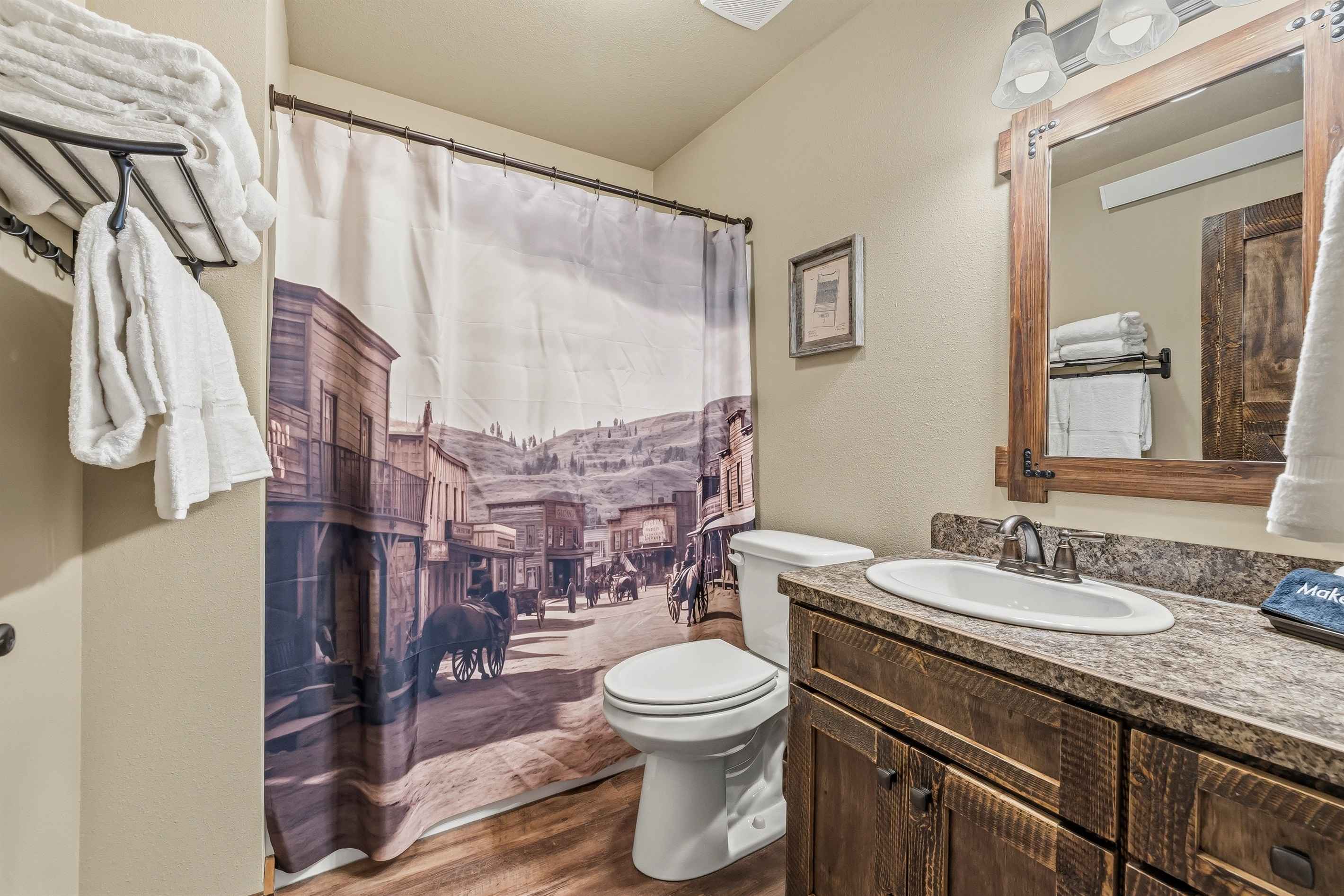Town Hall Cabin gallery image