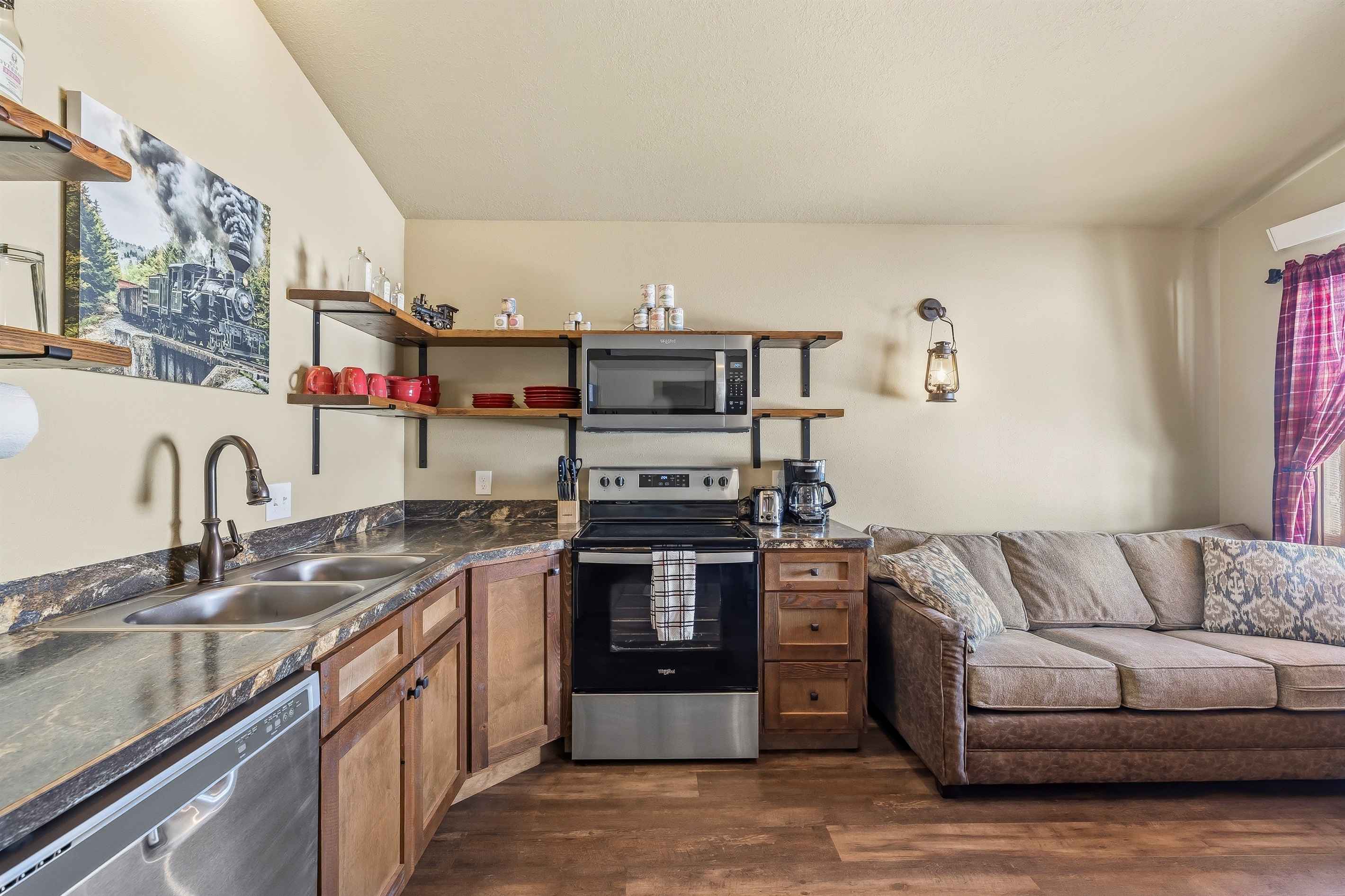 Rail Station Cabin gallery image