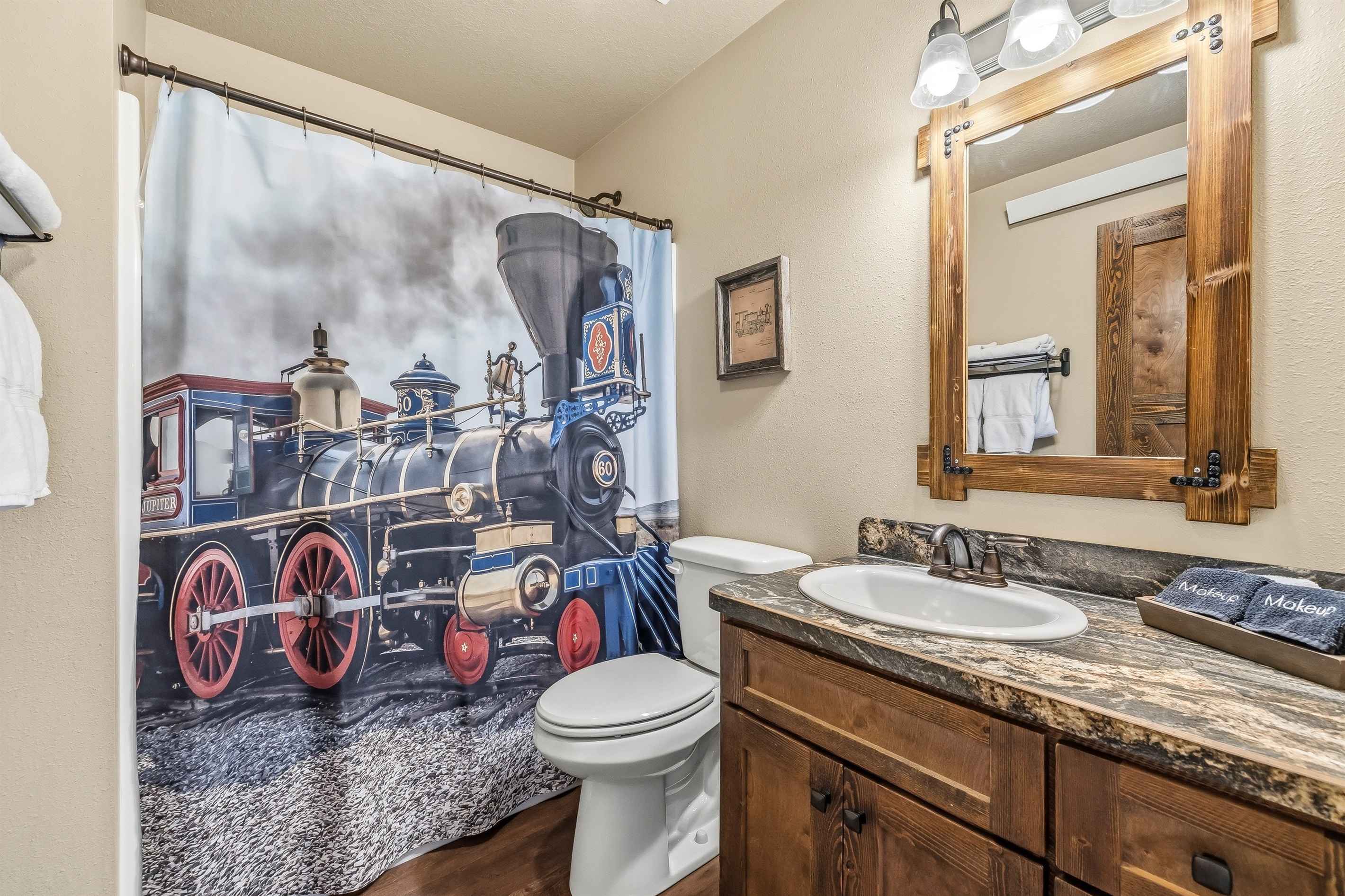 Rail Station Cabin gallery image