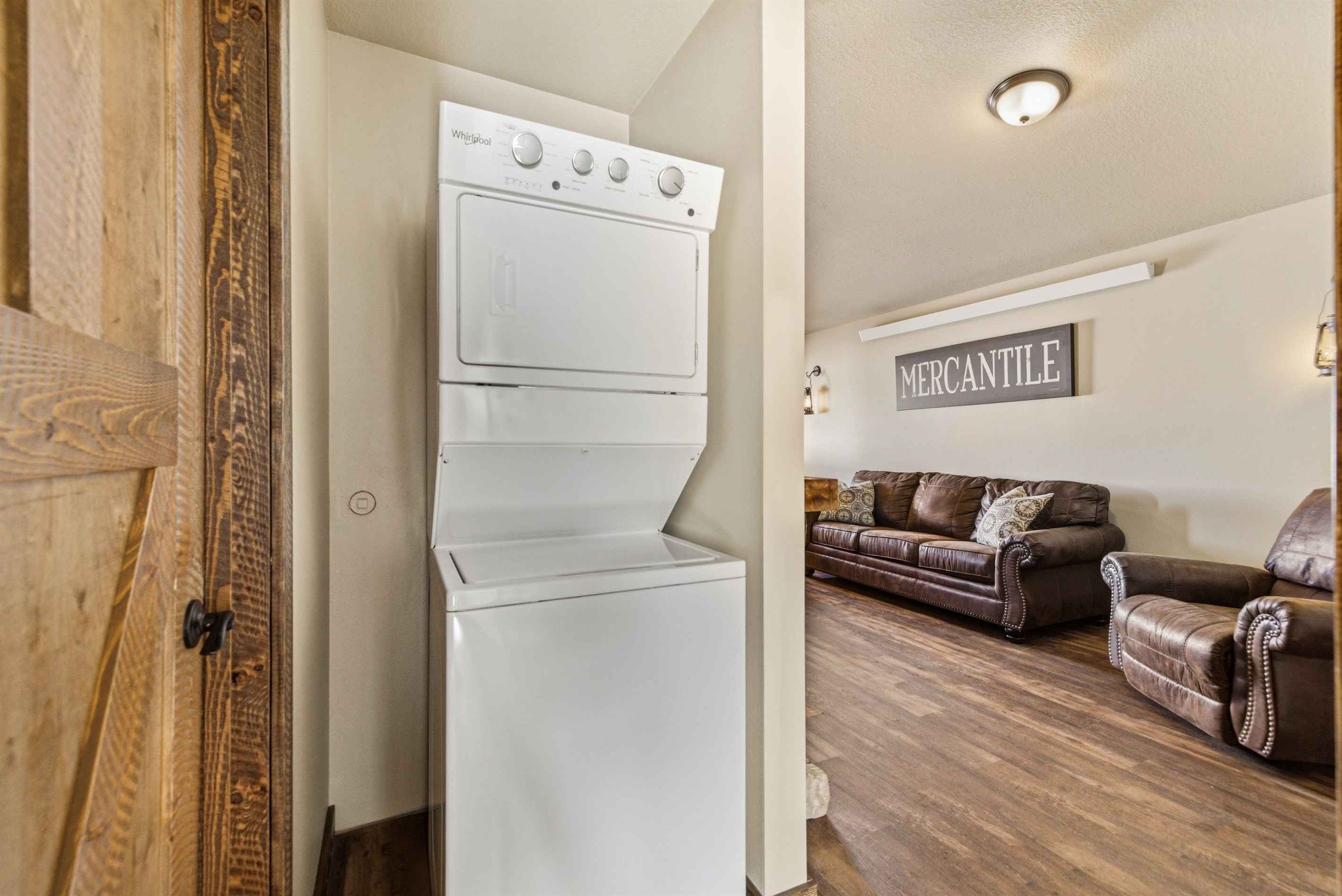 Mercantile Cabin gallery image