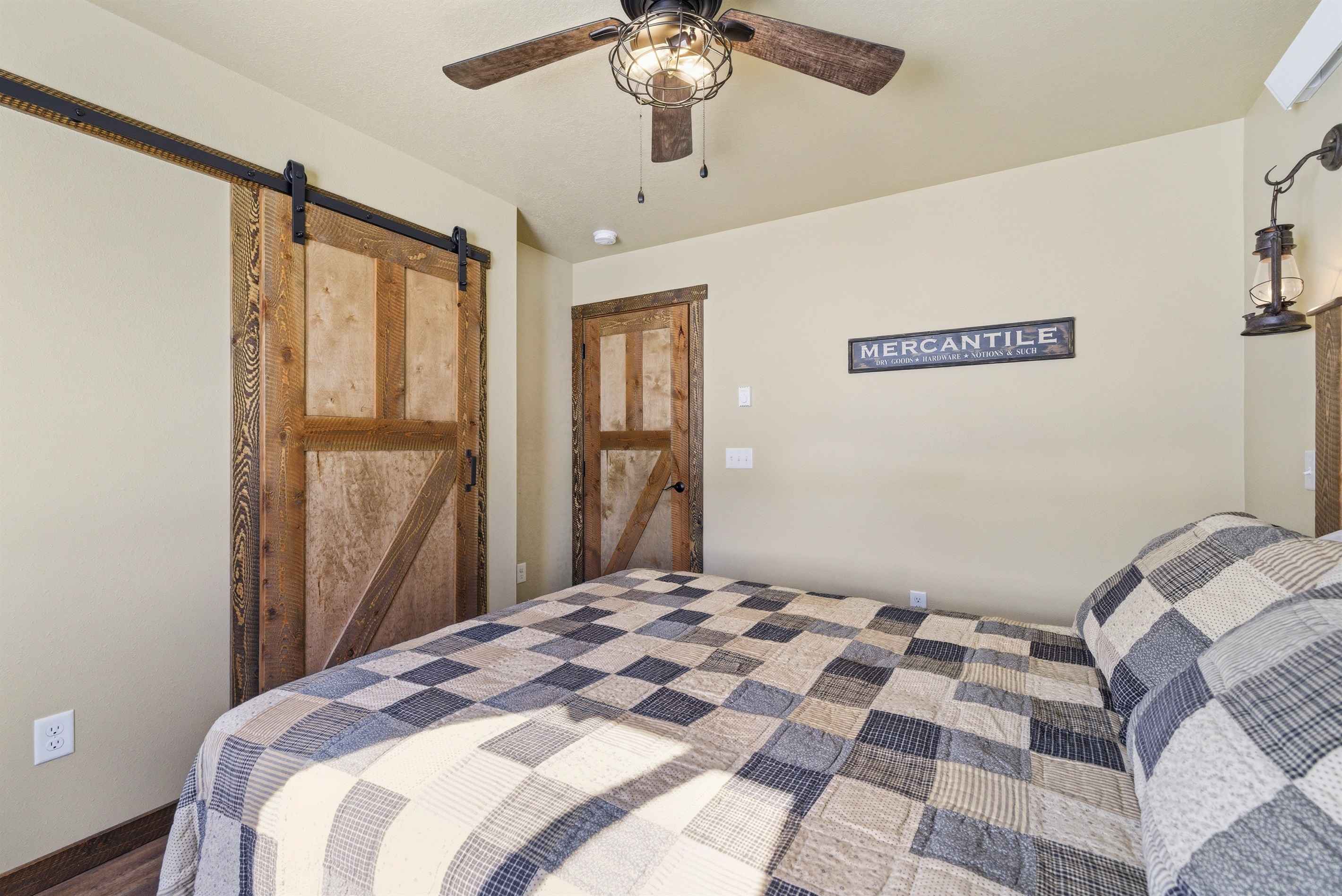 Mercantile Cabin gallery image