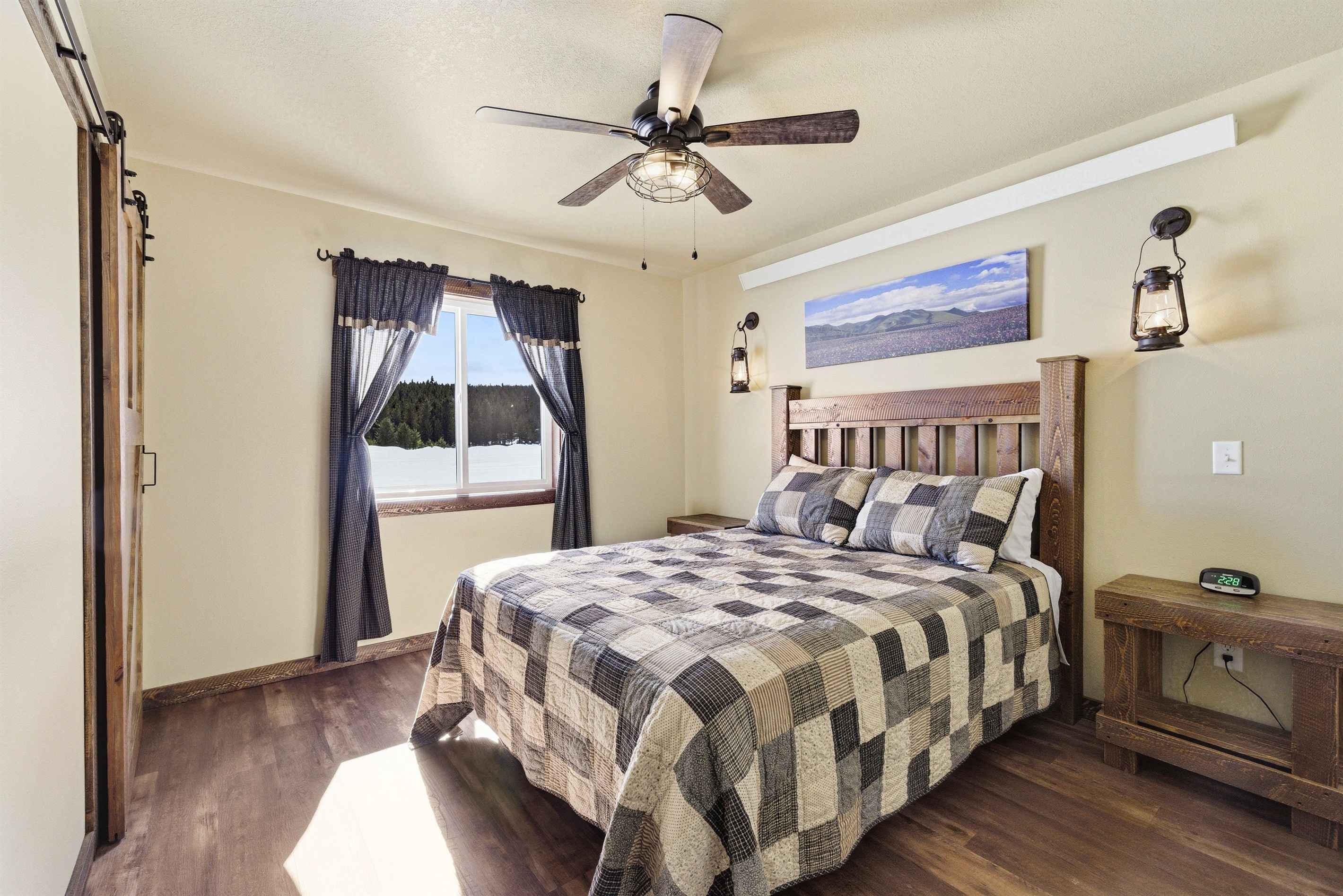 Mercantile Cabin gallery image