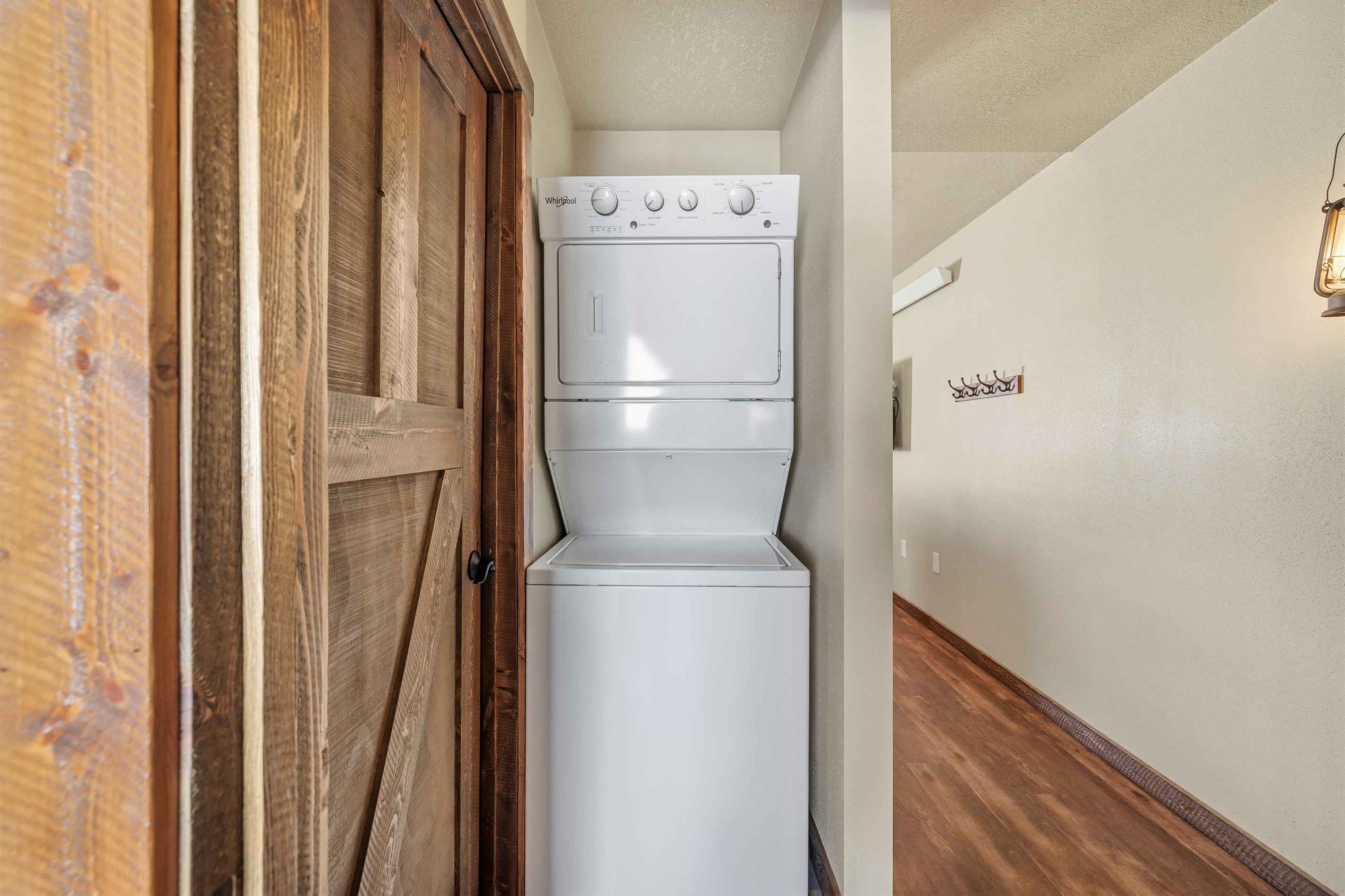 Saloon Cabin gallery image