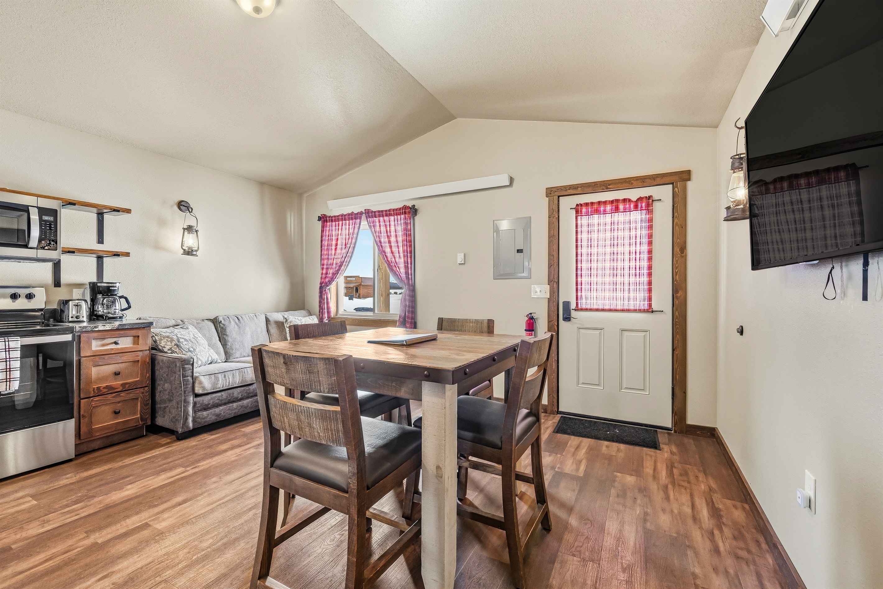 Sheriff's Office Cabin gallery image