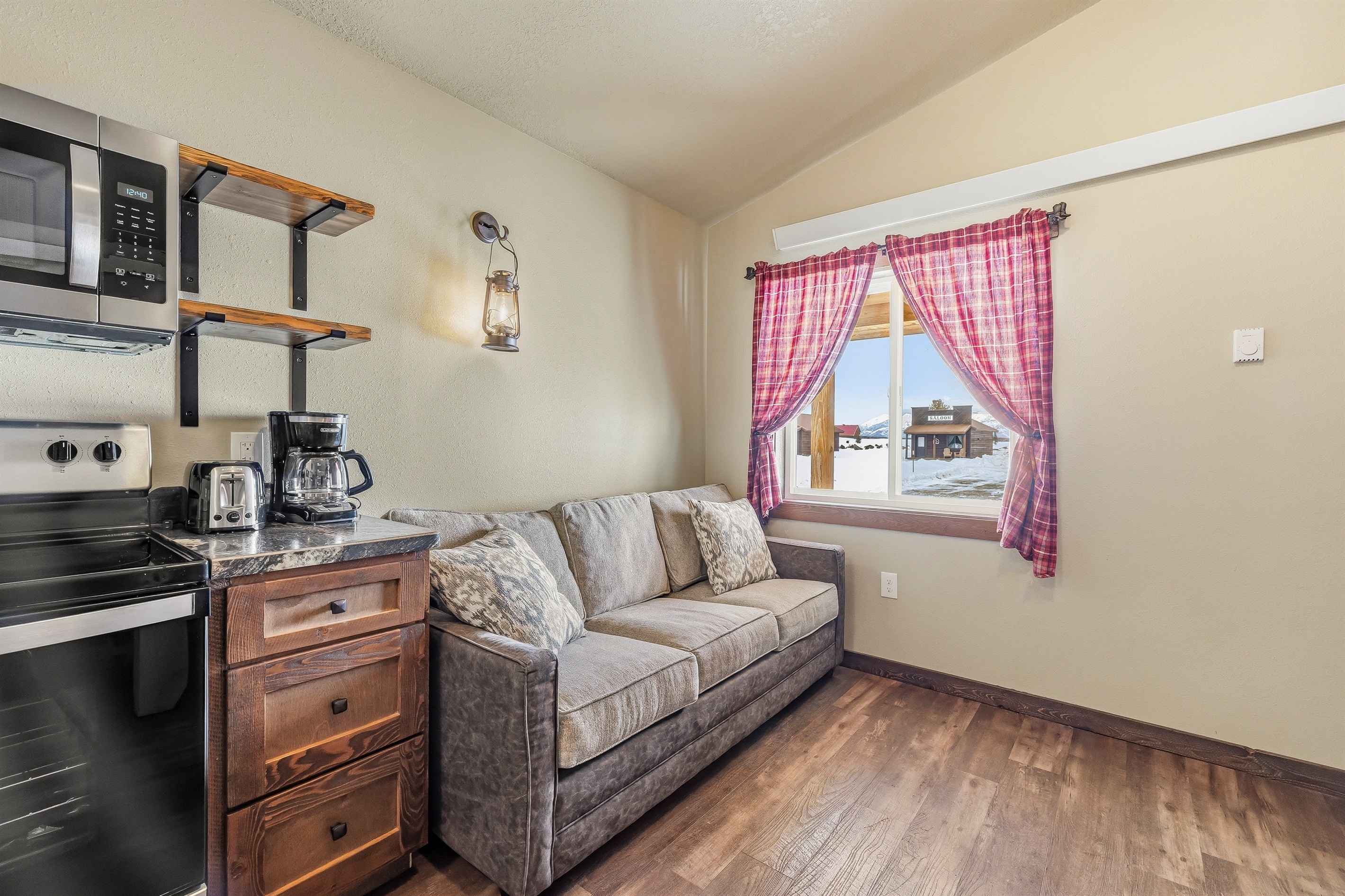 Sheriff's Office Cabin gallery image
