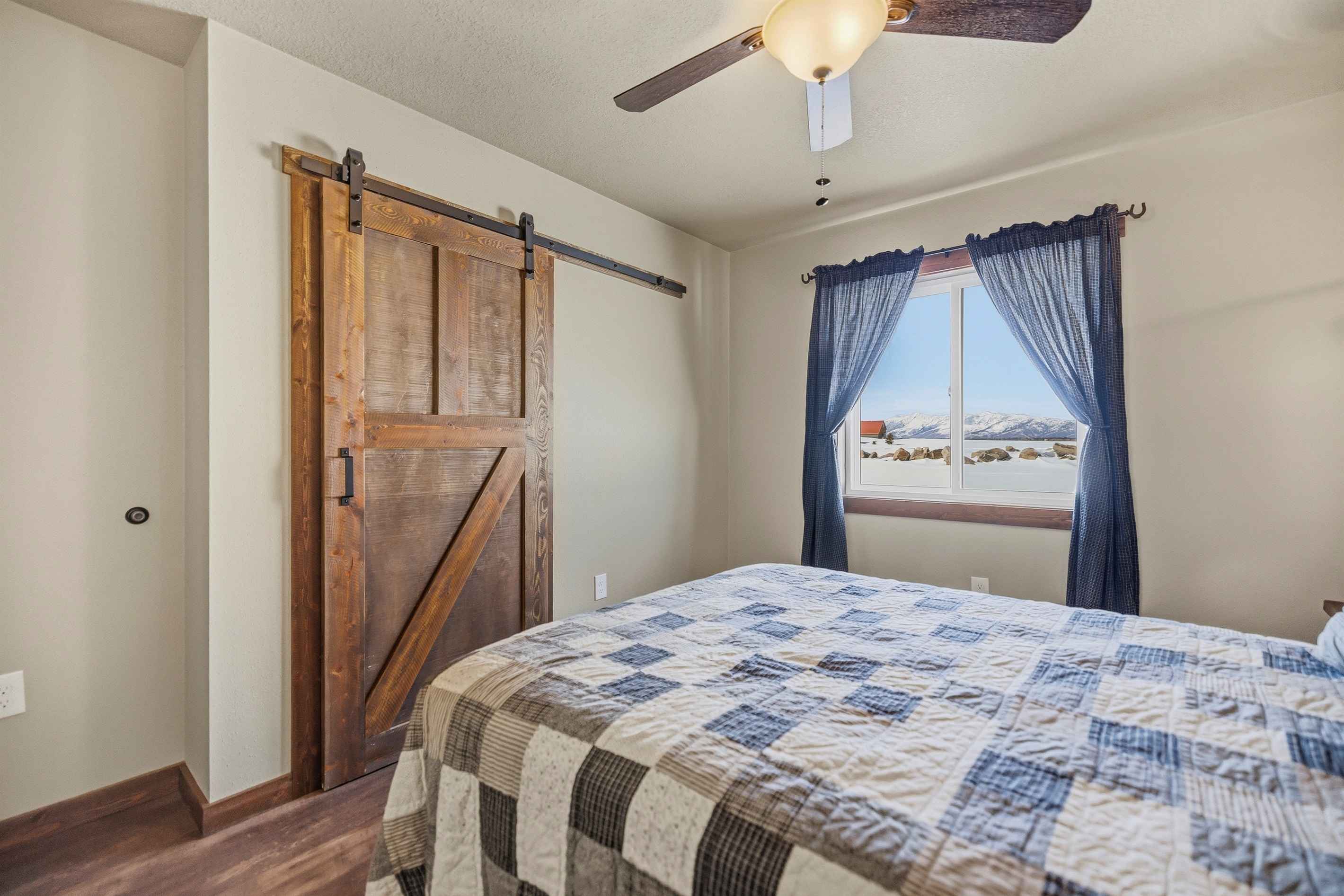Livery Stable Cabin gallery image
