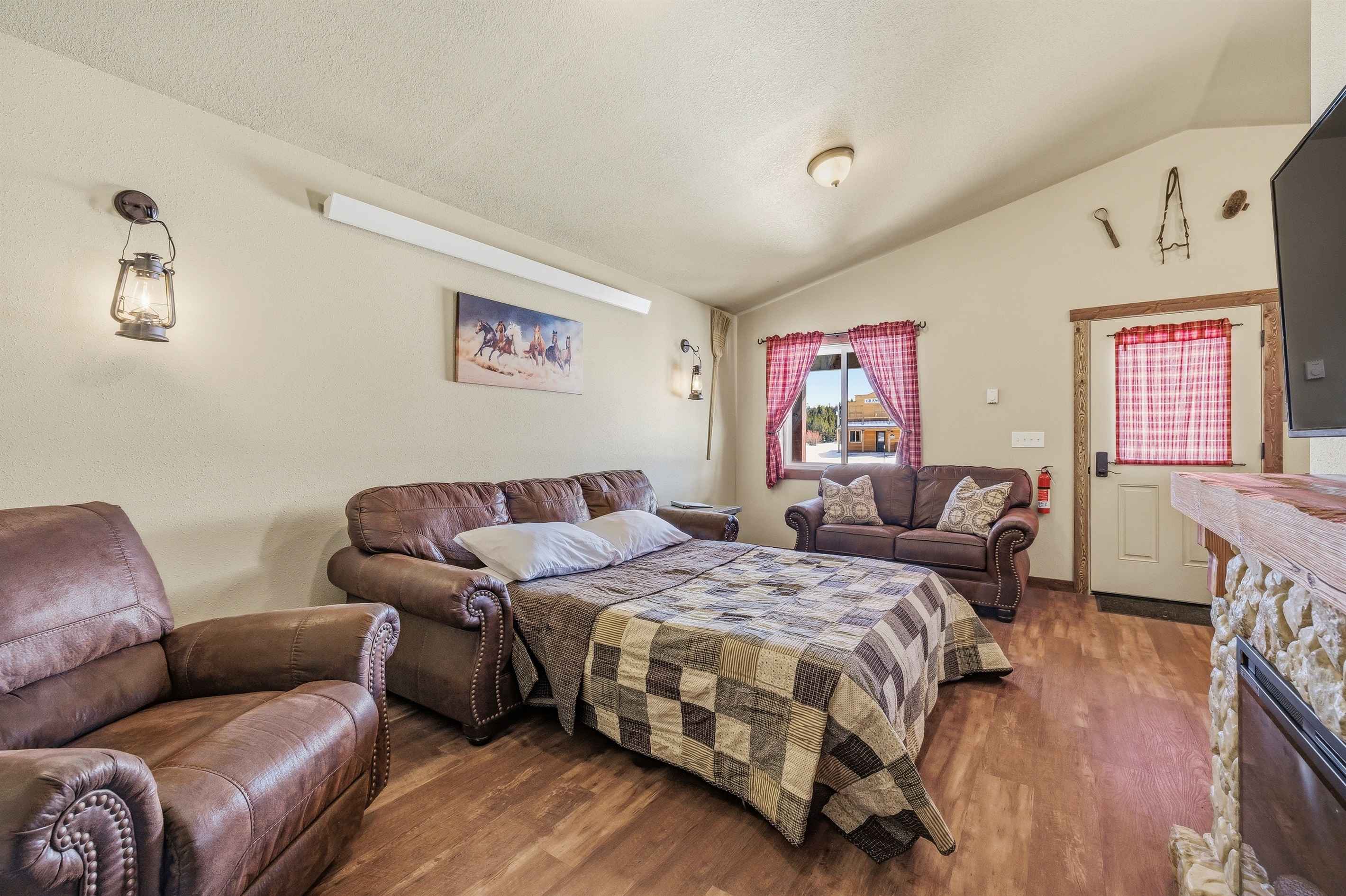 Livery Stable Cabin gallery image