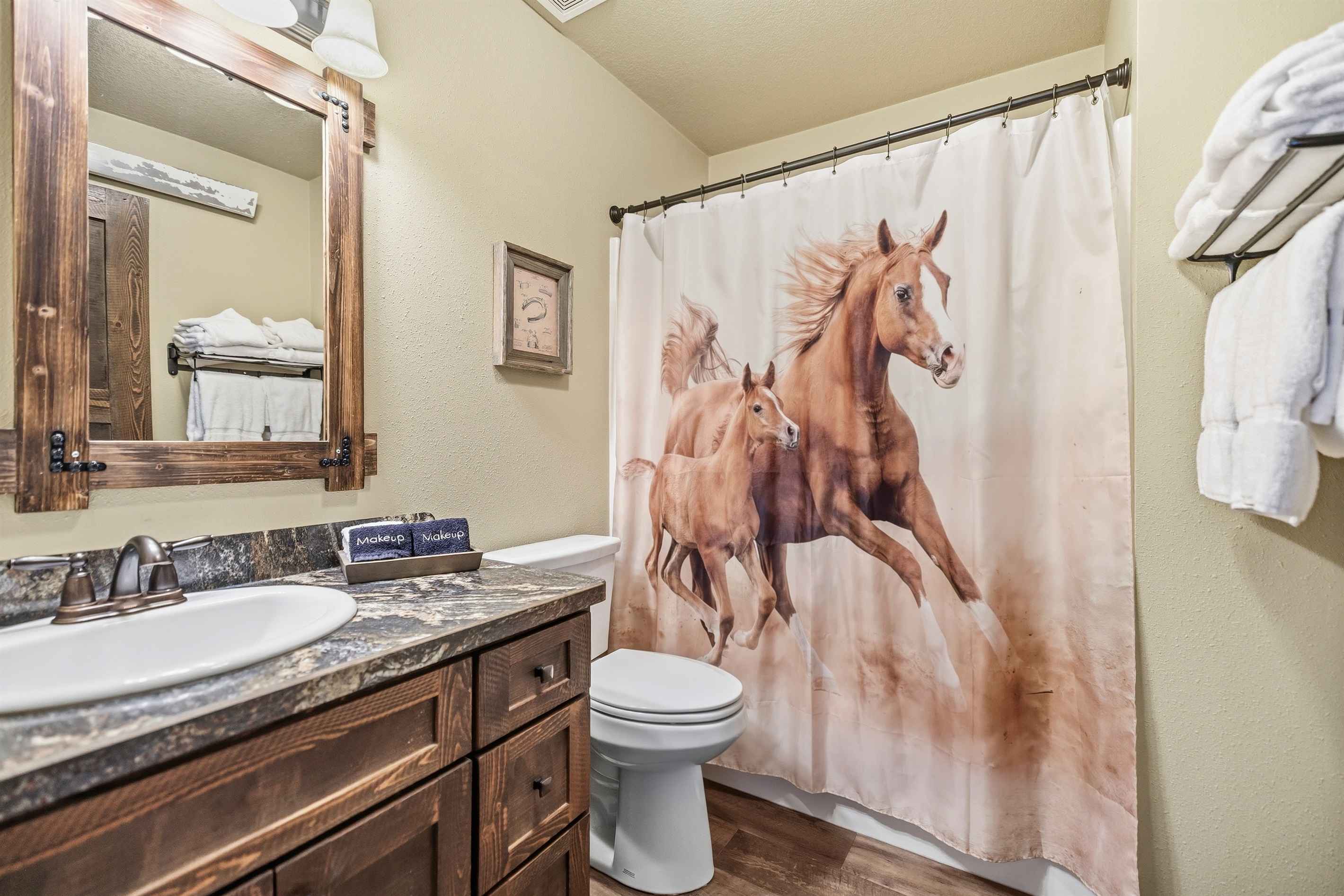 Livery Stable Cabin gallery image
